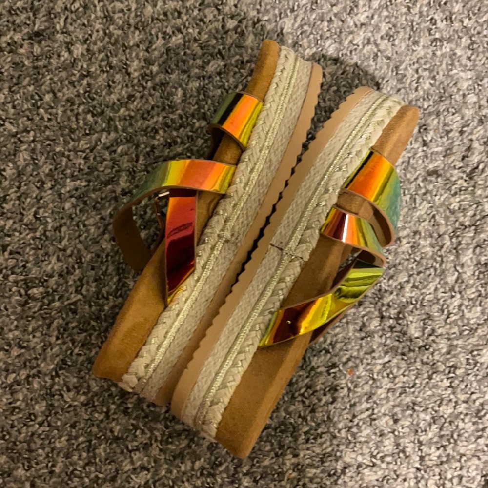 Platform sandals